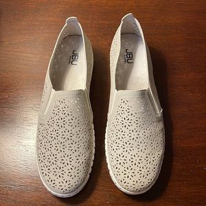 JBU by Jambu Flora slip ons